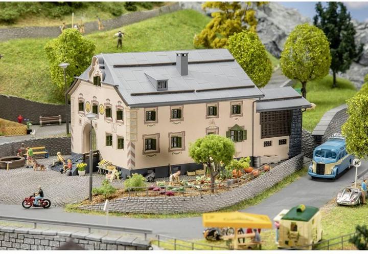 Actual product image Faller Engadine House Sent