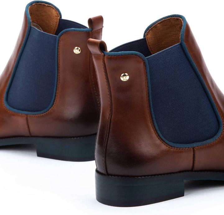 Actual product image Pikolinos Stiefelette (37)