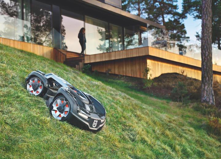Produktbild Husqvarna 435X AWD (3500 m², Begrenzungskabel)