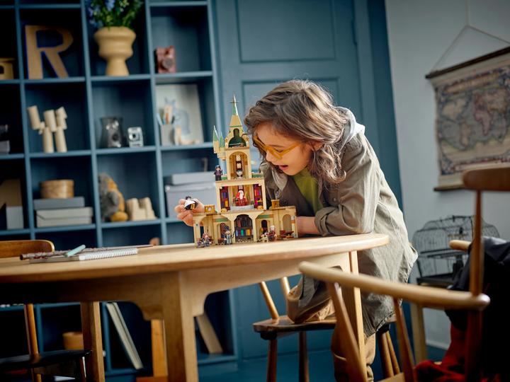 Produktbild LEGO Hogwarts: Dumbledores Büro (76402, LEGO Harry Potter)