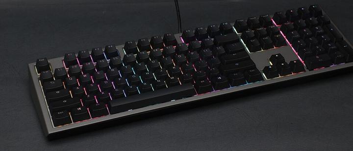 Produktbild Ducky Shine 7 (DE, Kabelgebunden)