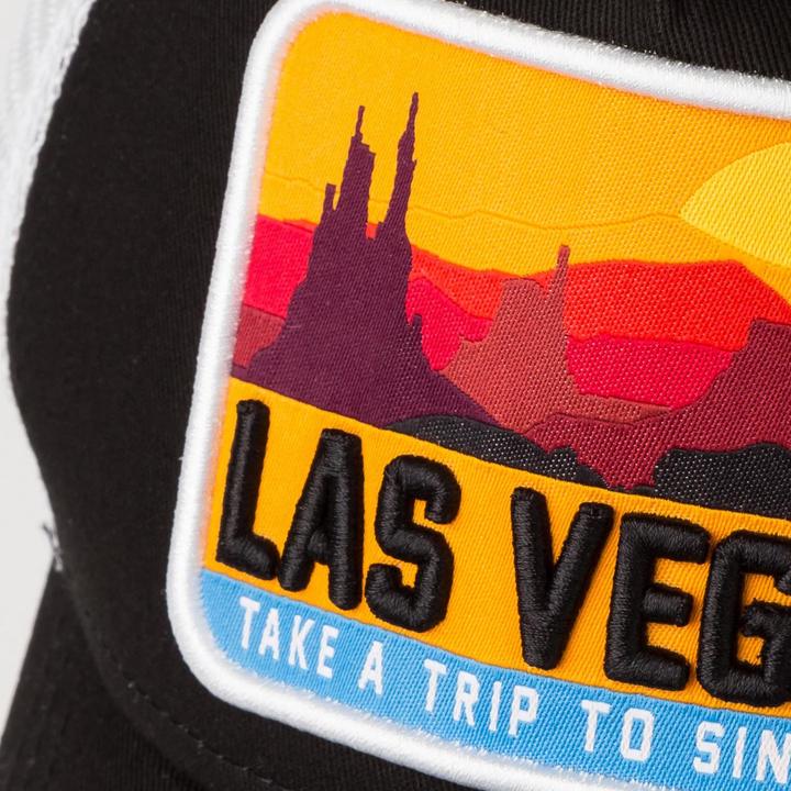 Actual product image New Era 9Forty Las Vegas Distressed Trucker Cap (One size)