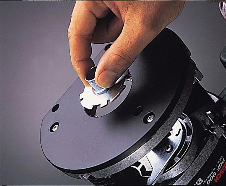 Actual product image Bosch Professional Zubehör Copying sleeve for Bosch routers, with quick-release fastener, 16 mm