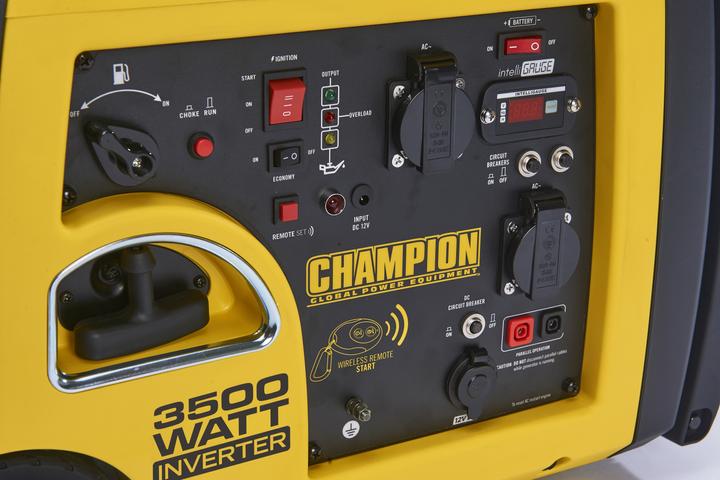 Produktbild Champion Power Equipment mobiles Stromaggregat Benzin 3200 Watt, + Fernbedienung (3200 W, 6 l)