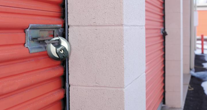 Produktbild Master Lock 70 mm breites Excell Disc Schloss aus Edelstahl mit verdecktem Bgel 2er-Pack