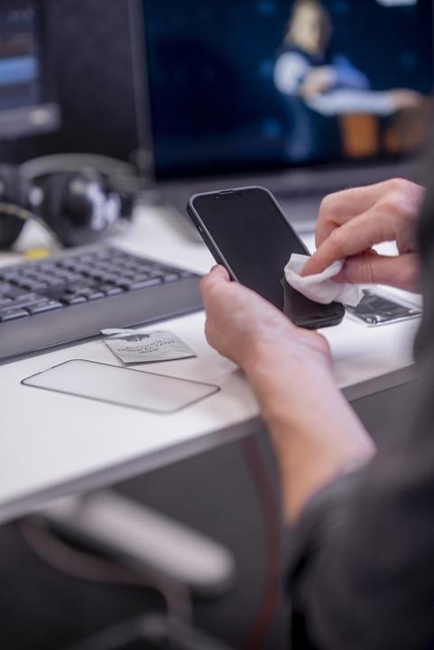 Produktbild Sp Connect Glass Screen Protector (1 Stück, Apple iPhone 14)