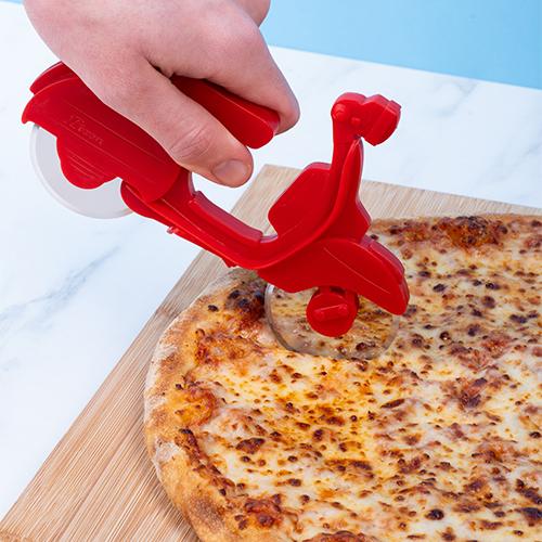 Productafbeelding Fizz Creations Scooter Pizzasnijder