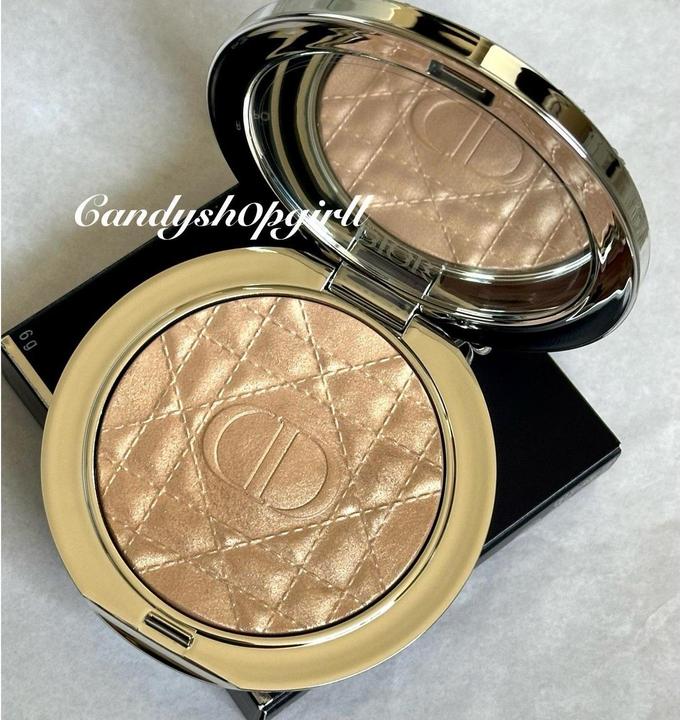 Immagine prodotto Dior Christian Forever Luminizer Silky 01 Nude Int25 (01 Nudo Int25)
