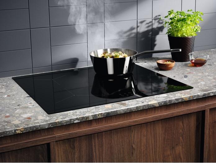 Actual product image Electrolux 60cm wide induction hob Hob2Hood LIL61434C