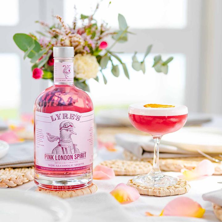 Actual product image Lyre's Pink London Spirit (1 x 70 cl)