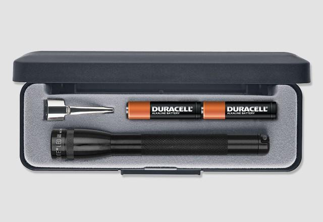 Immagine prodotto Maglite Torcia M3A012 portata 31 m nero con 2 batterie Micro (127 cm, 100 lm)