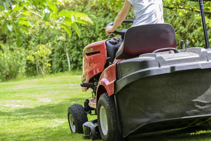 Produktbild Wolf-Garten Scooter Hydro (Benzinbetrieb)
