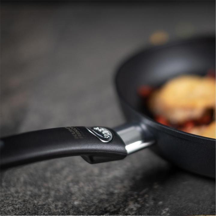 Actual product image Kuhn Rikon Titanio Star (28 cm, Frying pan, Aluminium)