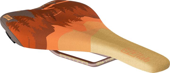 Actual product image Sqlab Saddle 611 Ergowave active 2.1. ltd. - Fair on Trails