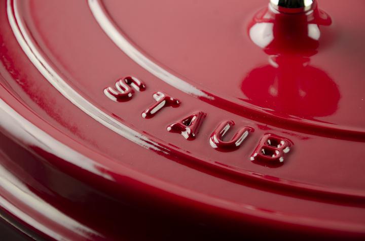 Actual product image Staub Cocotte (24 cm, Casserole + Stewpot, Cast iron)