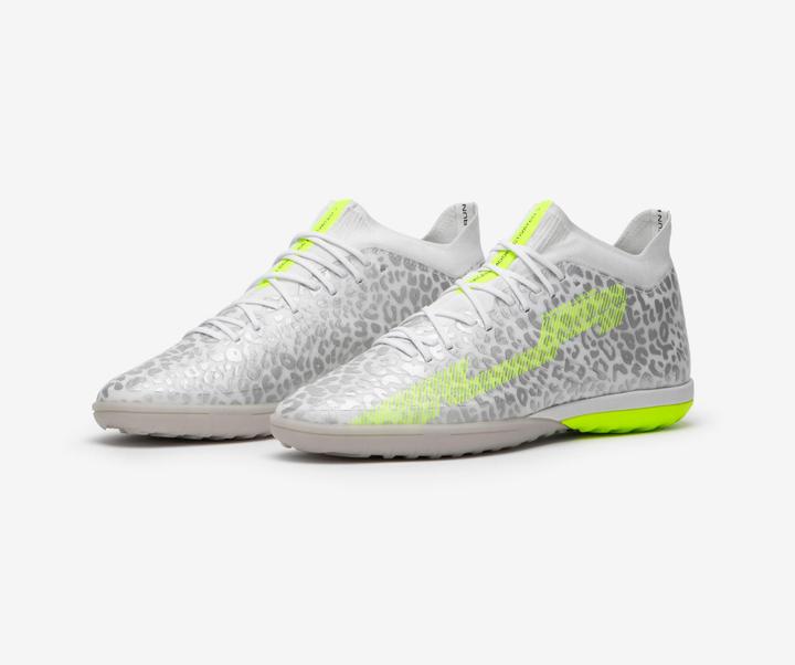Image du produit Kipsta Femmes/Hommes Chaussures de Football Multinoques Turf - CLR TF Jaguar Boost (42)