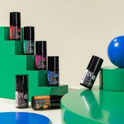 Actual product image essence Nagellack Studio Nails UV Gel Nail 06 signature RED (06 signature RED, UV gel varnish)