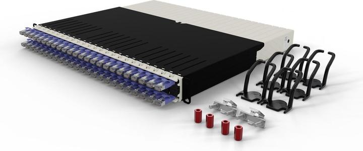 Immagine prodotto PATCHBOX uno / 8RU / Cat 6A, STP, 0,8 m, viola (STP, CAT6a, 0.80 m)