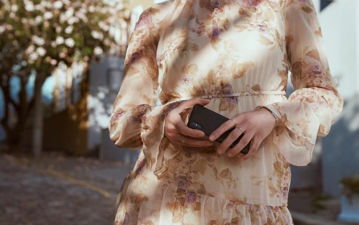 Produktbild iDeal Of Sweden Saffiano Case (Apple iPhone SE (2nd Gen), Apple iPhone 8, Apple iPhone 7, Apple iPhone 6s, Apple iPhone 6, Apple iPhone SE (3rd Gen))