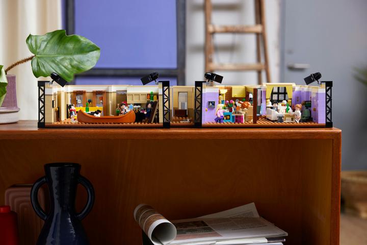 Produktbild LEGO Friends Apartments (10292, LEGO Friends, LEGO Seltene Sets)