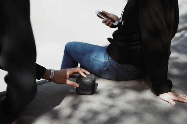 Actual product image Fresh'N Rebel Rockbox Bold S (15 h, Battery operated, Rechargeable battery operated)
