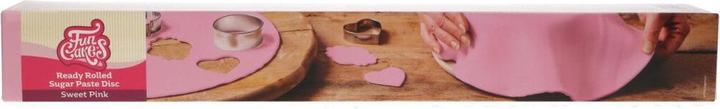 Cake decorations