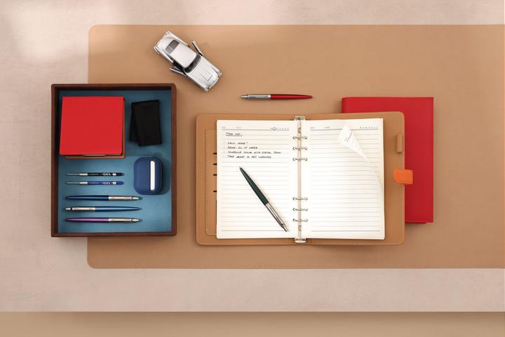 Actual product image Parker Pen Jotter (Red, 1 x)