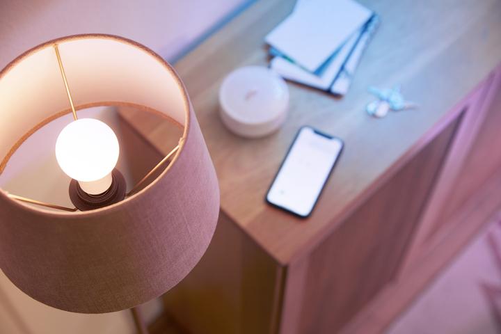 Image du produit WiZ DUPLIKAT Lampe 60W E27 forme standard (E27, 8 W, 806 lm, 1 x, F)