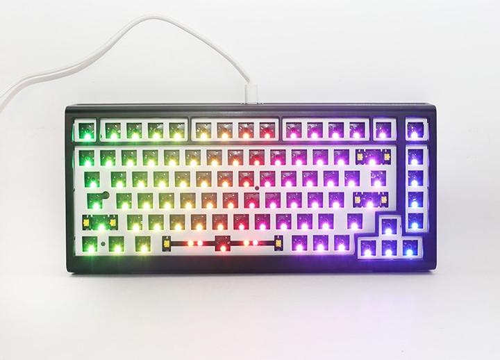 Produktbild Ducky Tinker 75 Gaming-Tastatur, RGB - MX-Brown (ISO-DE) (DE, Kabelgebunden)