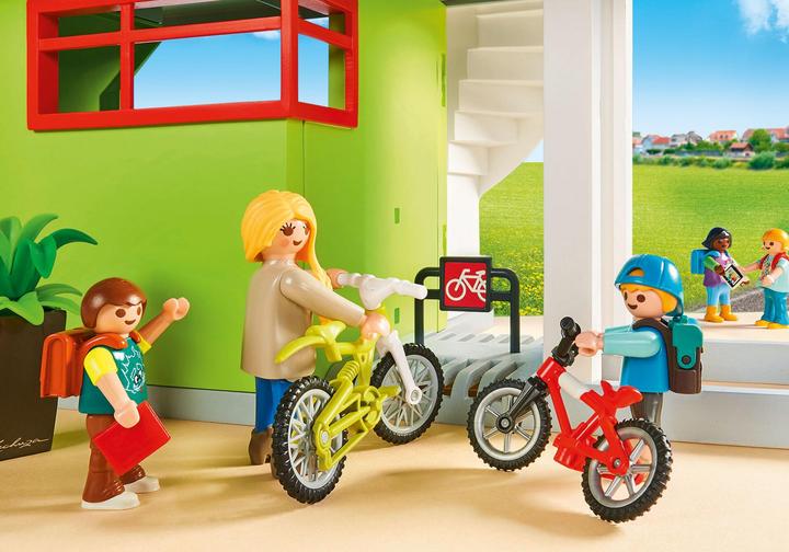 Actual product image Playmobil Large school with facilities (9453, Playmobil City Life)