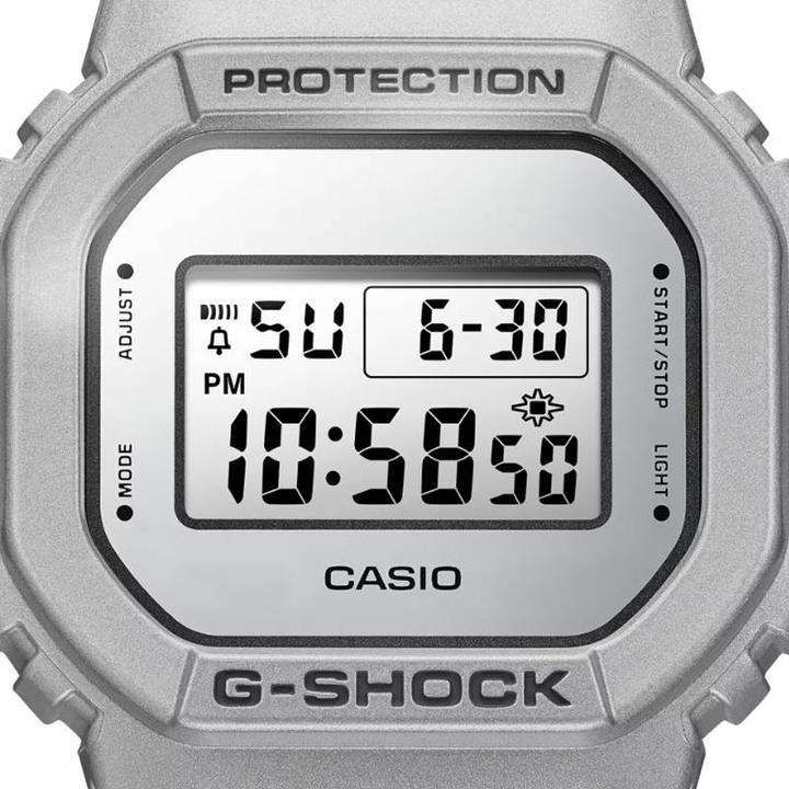 Produktbild G-Shock DW-5600FF-8ER (Taucheruhr, 43 mm)