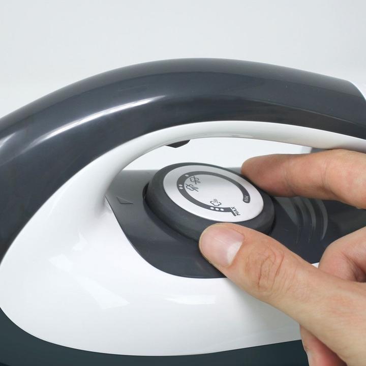 Immagine prodotto Polti Ferro da stiro a vapore PLEU0239, Grigio/Bianco (2200 W, 120 g/min)