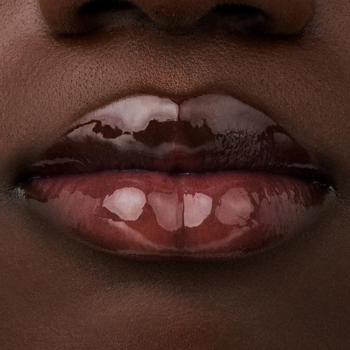 Actual product image Catrice Max It Up Lip Booster Extreme (040)