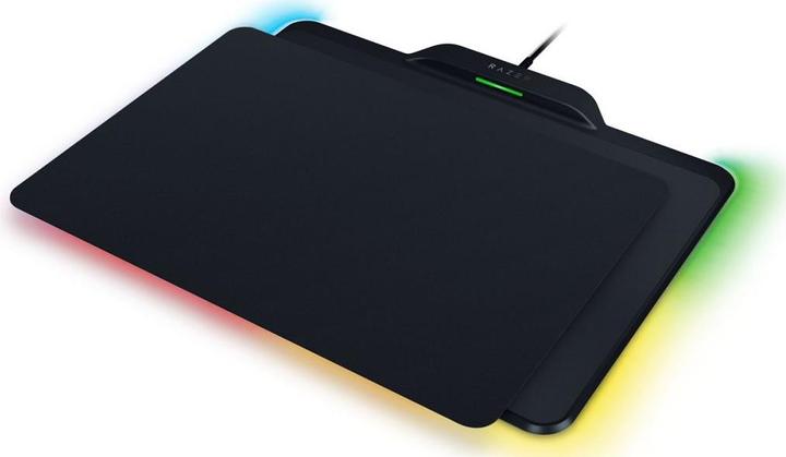 Actual product image Razer Mamba + Firefly HyperFlux Bundle (Wireless)
