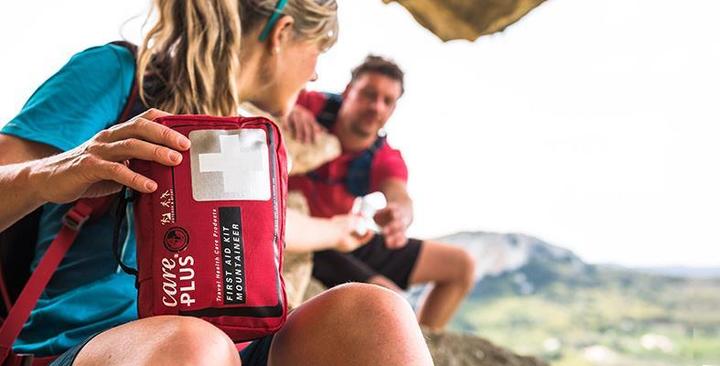 Produktbild Care Plus Mountaineer (First Aid Kit)