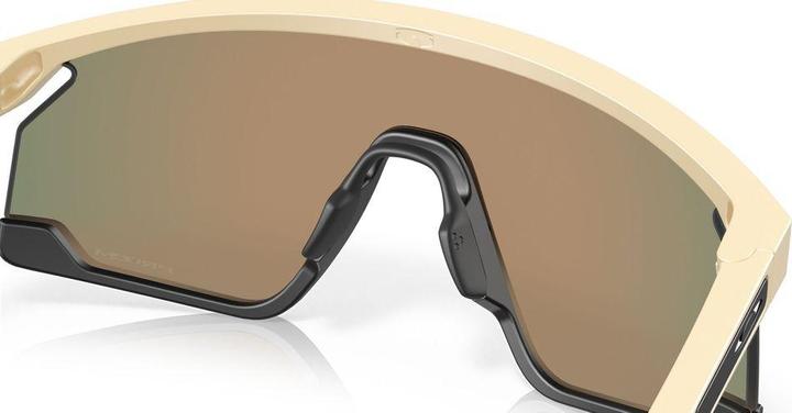 Actual product image Oakley Bxtr (Matte Desert Tan, prizm ruby)