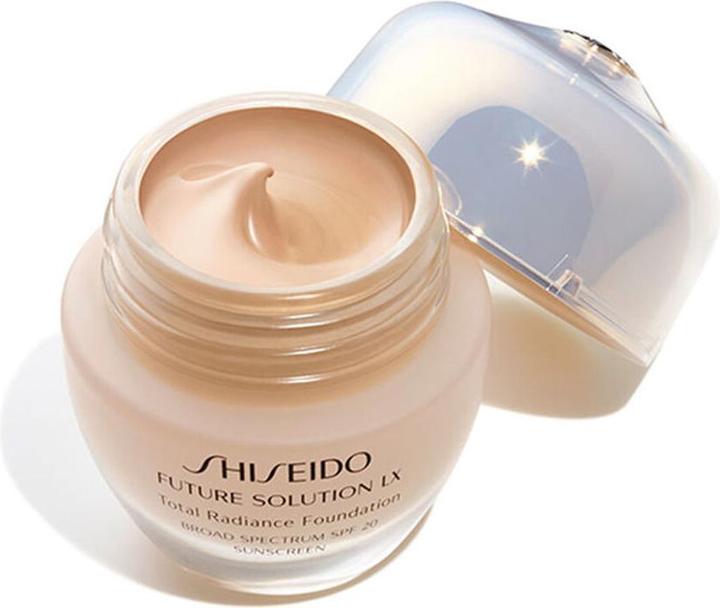 Actual product image Shiseido Total Radiance Foundation (N3 Neutral)