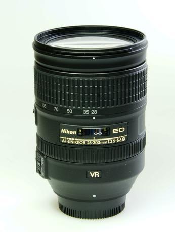 Nikon AF-S Nikkor 28-300mm f/3.5-5.6G ED VR (Nikon F, full size)