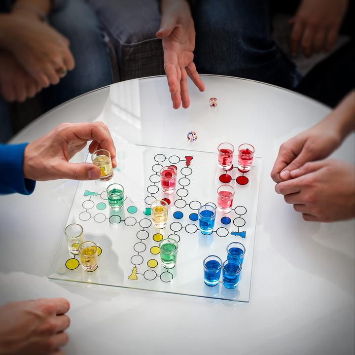 Produktbild Relaxdays Drinking Ludo Spiel