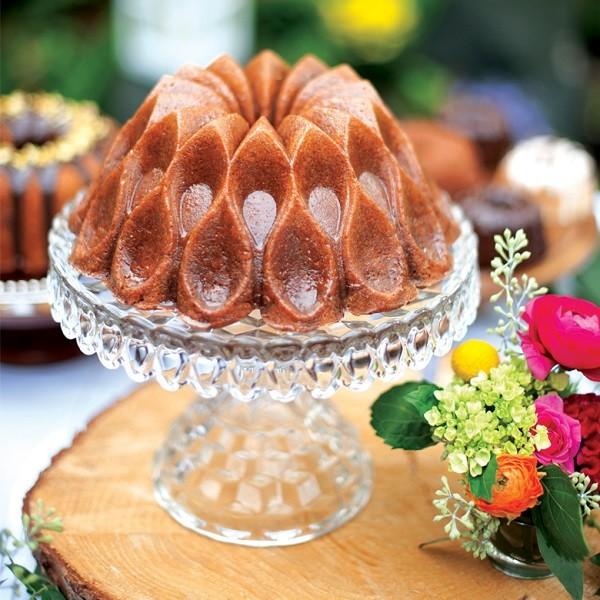 Produktbild Nordic Ware Krone Gugelhupf Backform (26 cm)