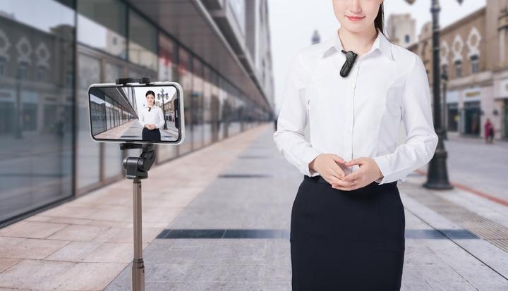 Actual product image Saramonic BTW Wireless Clip-on Microphone