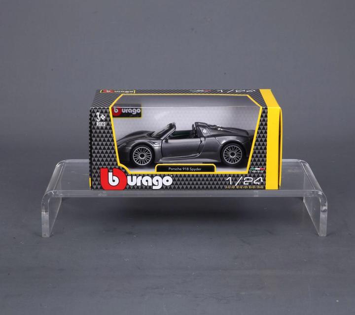 Actual product image Bburago Porsche 918 Spyder 1:24 Grey