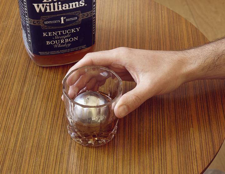 Actual product image Kikkerland Whiskey Balls (Whisky stones)