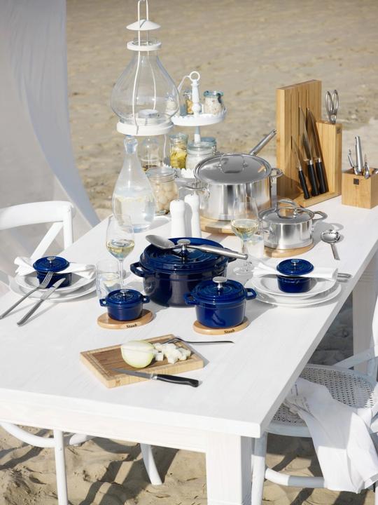 Productafbeelding Staub 40510-264-0 Cocotte rond donkerblauw 20cm (20 cm, Braadpan + kasserol, IJzer)