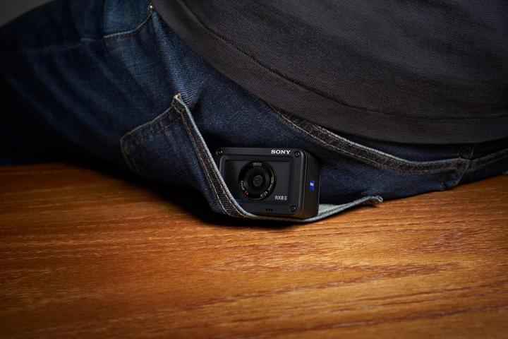 Actual product image Sony DSC-RX0 II Kit (30p, Bluetooth, Wi-Fi)