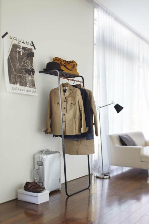 Produktbild Yamazaki Lehnende Garderobe mit Ablage TOWER