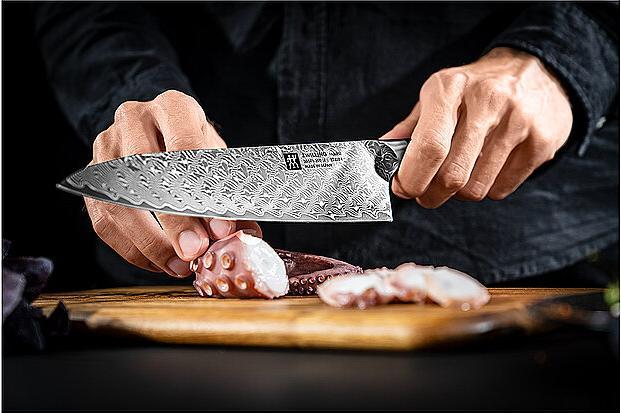 Actual product image Zwilling Knife Tanrei (20 cm)