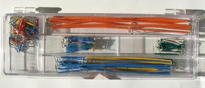 Produktbild OEM 140 Stk. Breadboard-Verbindungskabel mit Box (Kabel)