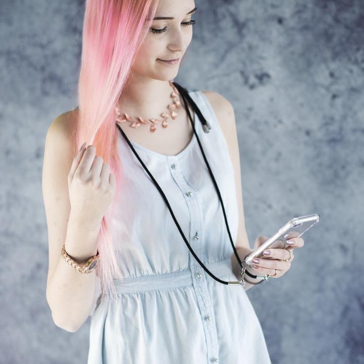 Produktbild Hama Cross-Body-Cover mit Umhängekordel für Samsung Galaxy S20 (5G), Transparent (Samsung Galaxy S20 5G)