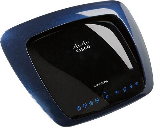 Produktbild Cisco WRT610N, DualBand Wireless-N Router mit 300Mbit/s